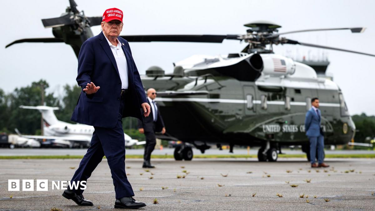 Trump threatens to bomb Oman if it 'gets in the way' over Iran issue