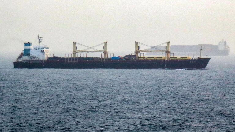 Oil rises as Iran's draft plan sees U.S. and Israel banned from Strait of Hormuz