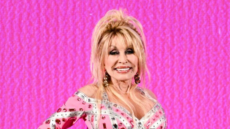 Nashville Airport Could Be Renamed for Dolly Parton, Tennessee Governor Announces