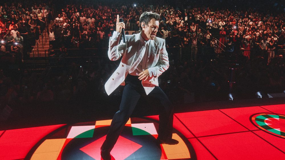 Harry Styles Pays Tribute to Dolly Parton, Completely Revamps Setlist at Madison Square Garden Opening Night: Concert Review