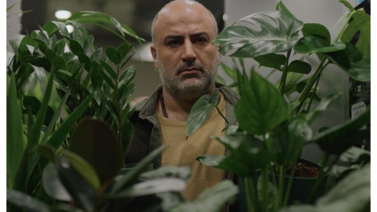 Iranian Director Ali Asgari Unveils First Clip From Venice-Bound ‘A Bit of Light’: ‘This Trump Guy Is Threatening to Bomb Here Every Day’ (EXCLUSIVE)