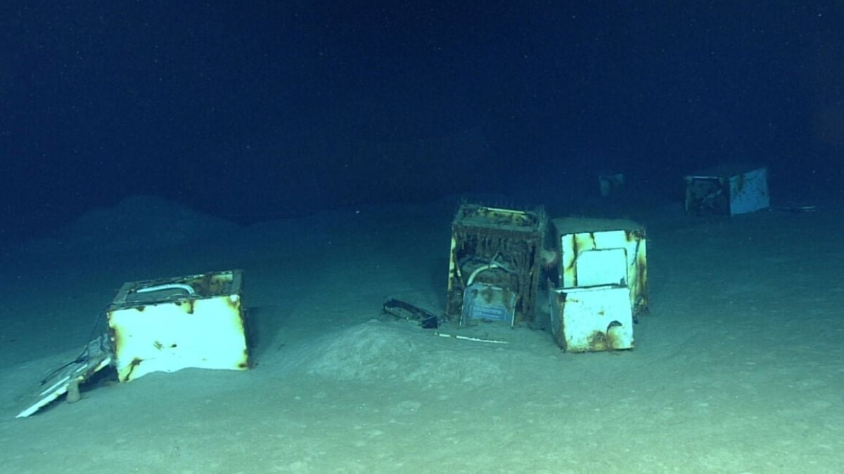 Deep Sea Scientists Hunting a Shipwreck Accidentally Stumbled Across The Ocean's Own Backrooms