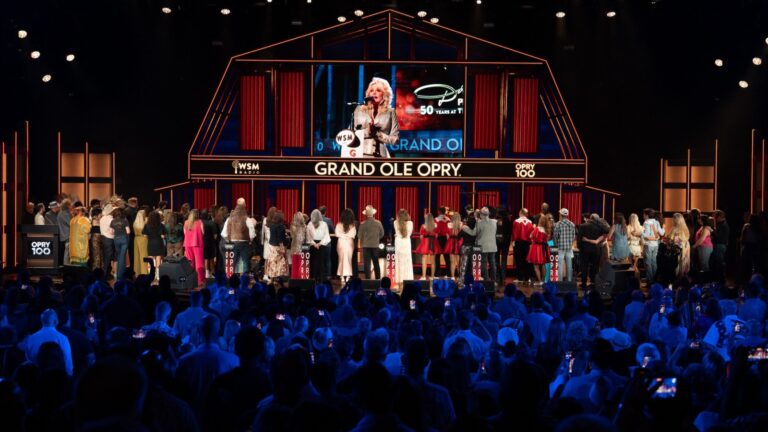 See Grand Ole Opry Dedicate Entire Performance to Dolly Parton’s Music