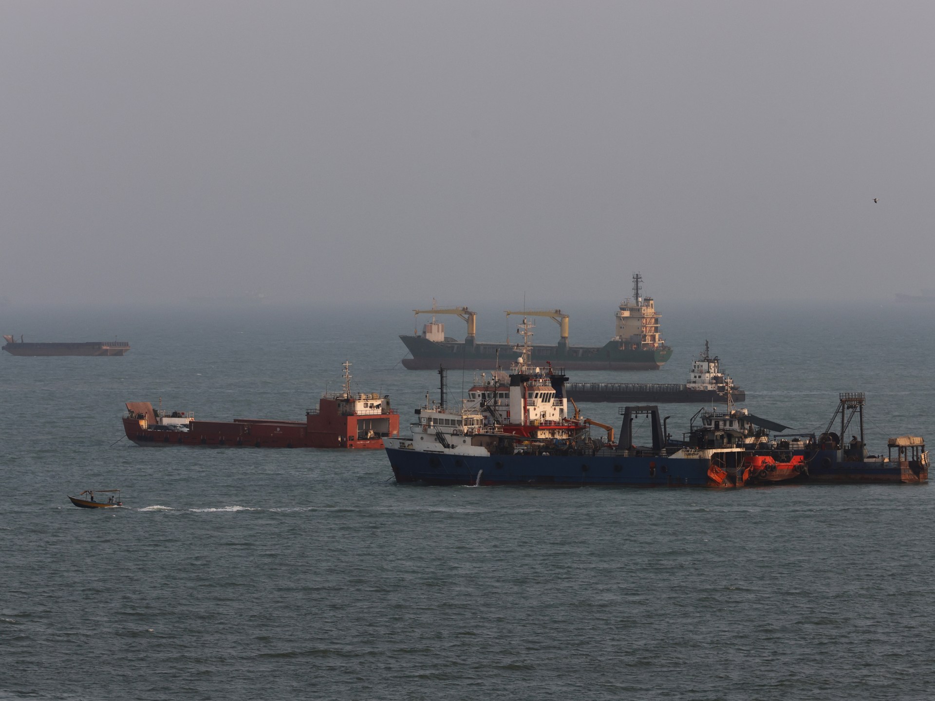 Iran war live: Iranian parliament advances plans for Hormuz service fees