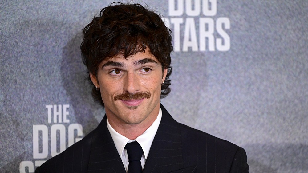 Jacob Elordi Ducks James Bond Question at London World Premiere of Ridley Scott’s ‘The Dog Stars’ When Asked if He’s Been Auditioning: ‘I’m Here on Holiday’