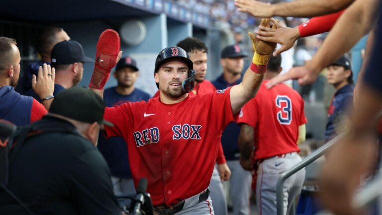 MLB predictions, odds, picks for Thursday, Aug. 6: This 3-way parlay returns over +500