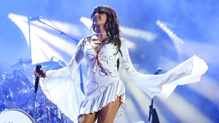 Brave Male Country Fans Admit to Liking Music by Women: Meet ‘Ella’s Fellas’