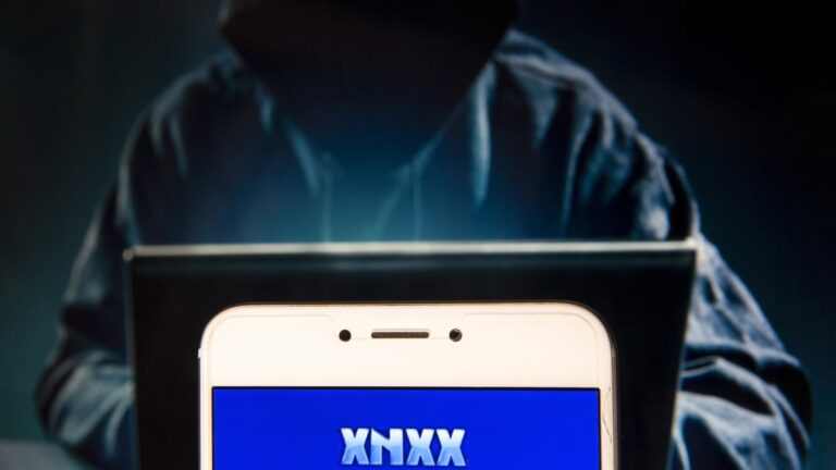 How to unblock XNXX for free