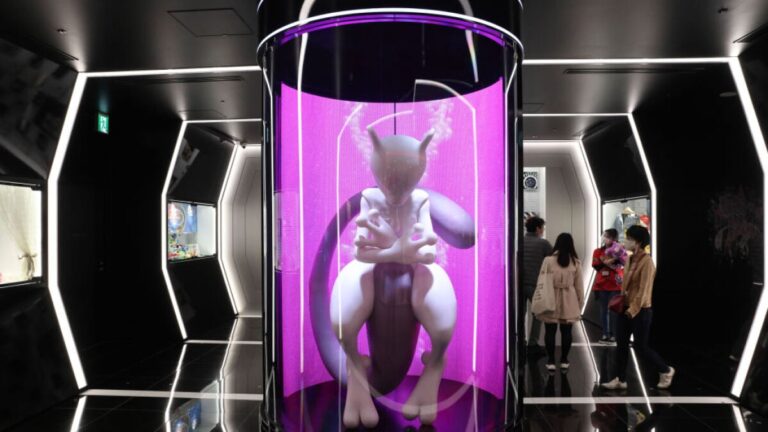 Armored Mewtwo returns to Pokémon Go after six years