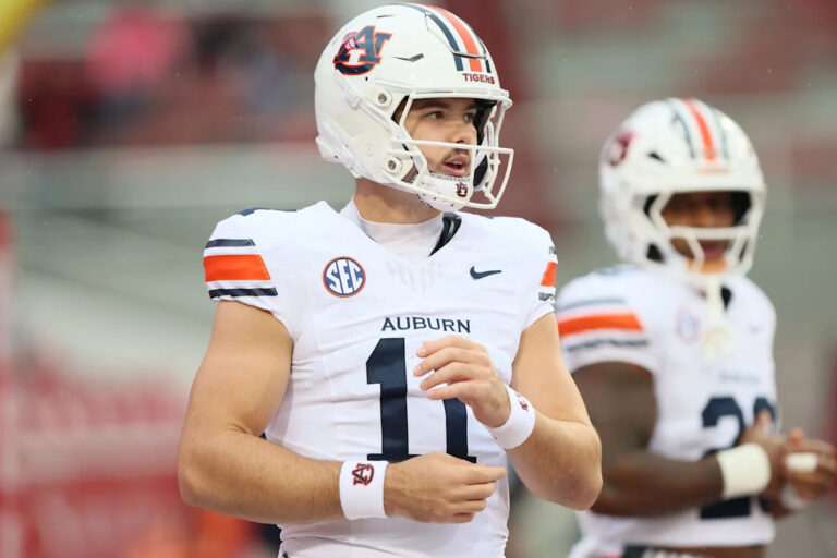 Former Auburn quarterback set to start for UNLV on Saturday