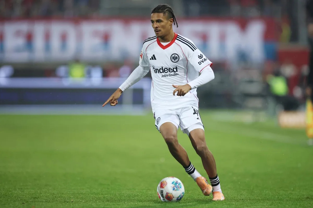 Eintracht Frankfurt's Bahoya set for Hull City medical