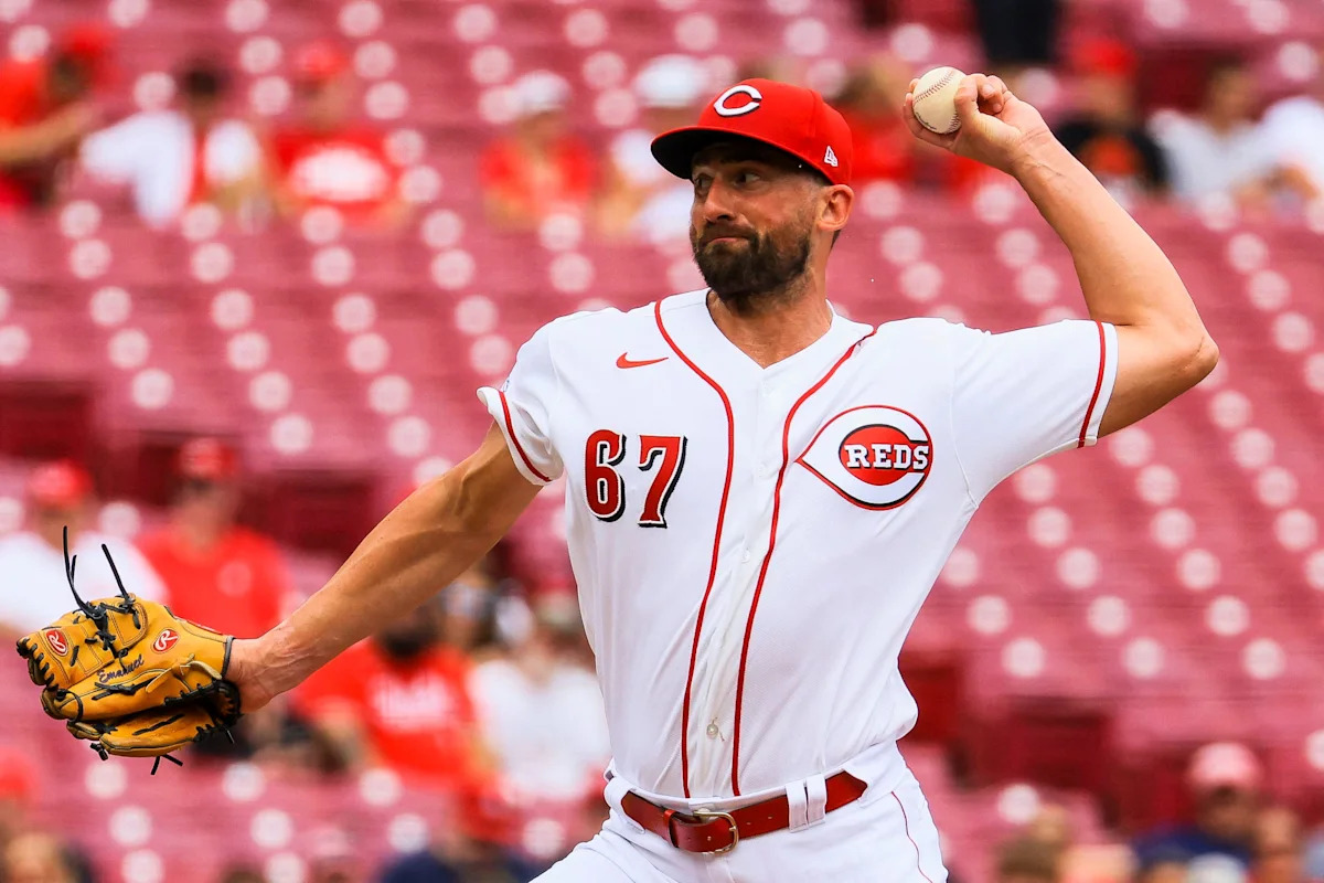 Thank you, and goodbye. Reds DFA Kent Emanuel after impressive start