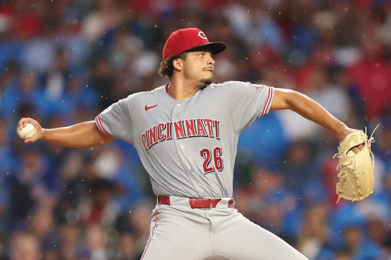 Reds pull off unlikely series win over Cubs, lose De La Cruz (quad)
