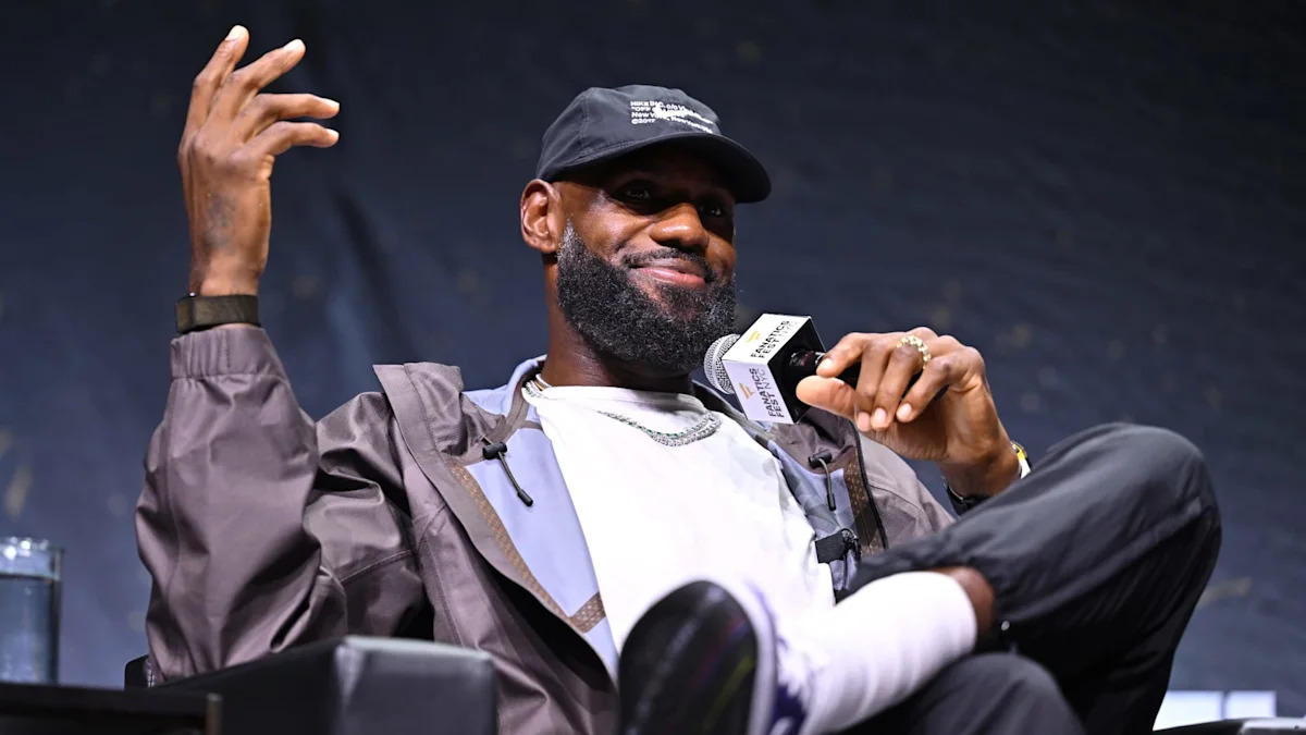 LeBron James to Make 76ers Debut With Game Against Knicks at the Garden