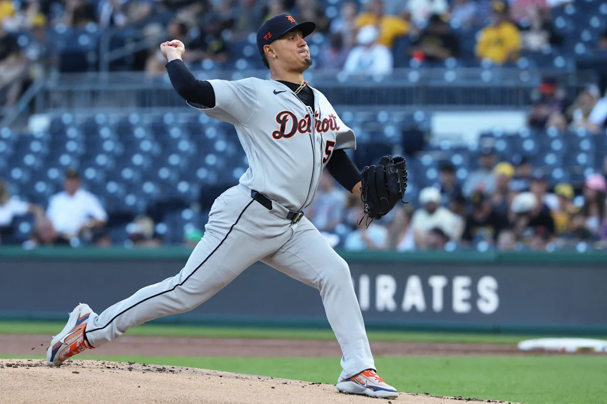 Tigers bats shut down as Pirates even series, 4-1
