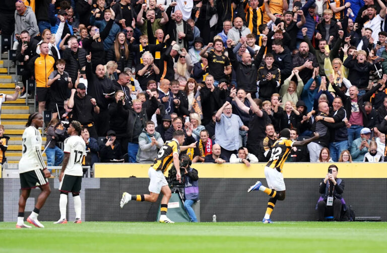 Hull start season in style with shock victory over Manchester United