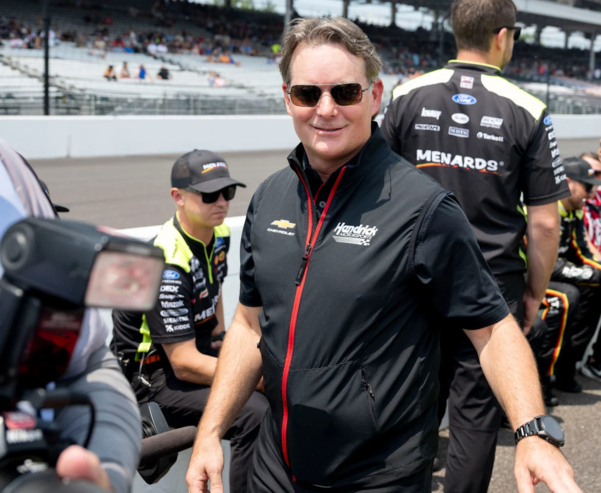 Jeff Gordon wins Freedom 250 IROC exhibition: 'It doesn't matter what's on the line'