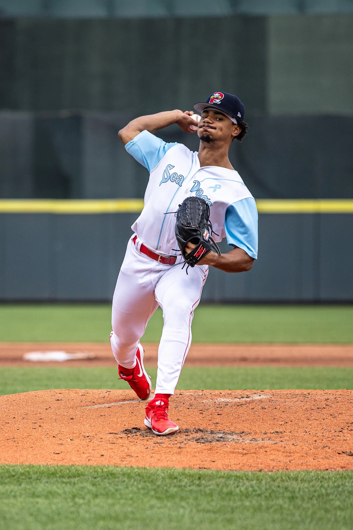 Former LSU baseball star Anthony Eyanson excels with new team