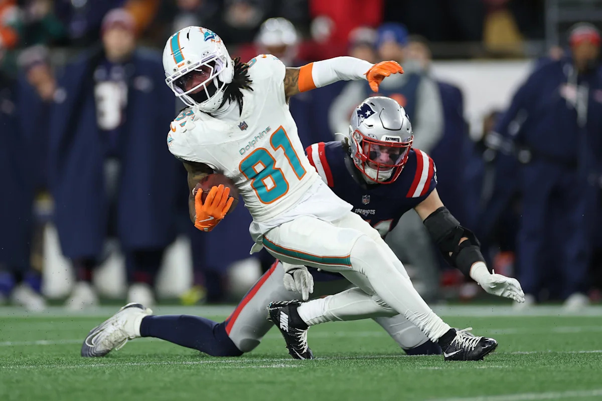 Dolphins announce 8 roster moves, including release of second-year WR