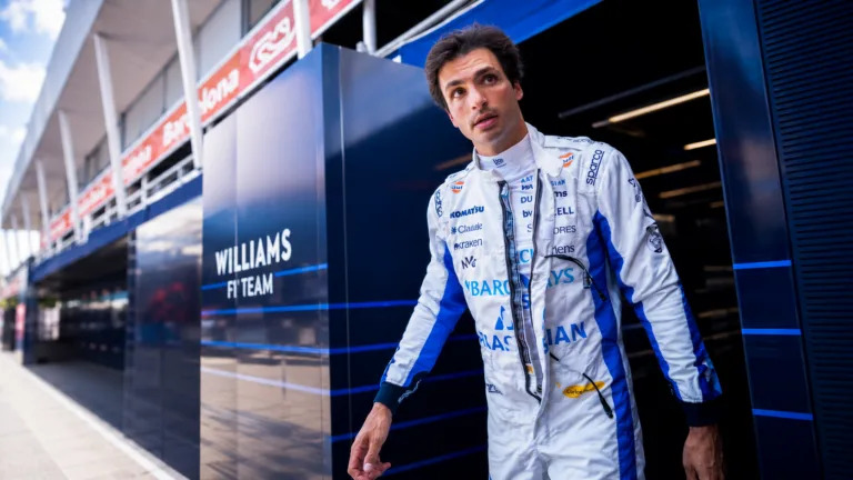 Carlos Sainz Reportedly Rejects Williams Deal, Leaving Door Open for Red Bull or Aston Martin