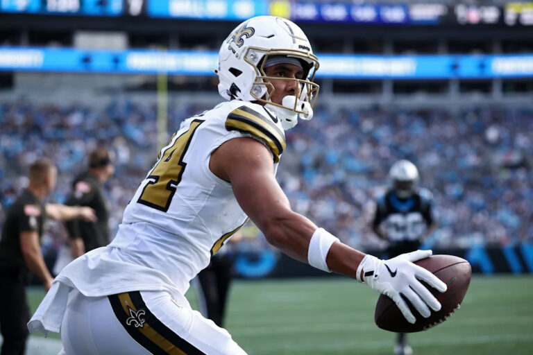 Countdown to Kickoff: Devaughn Vele is the Saints Player of Day 14