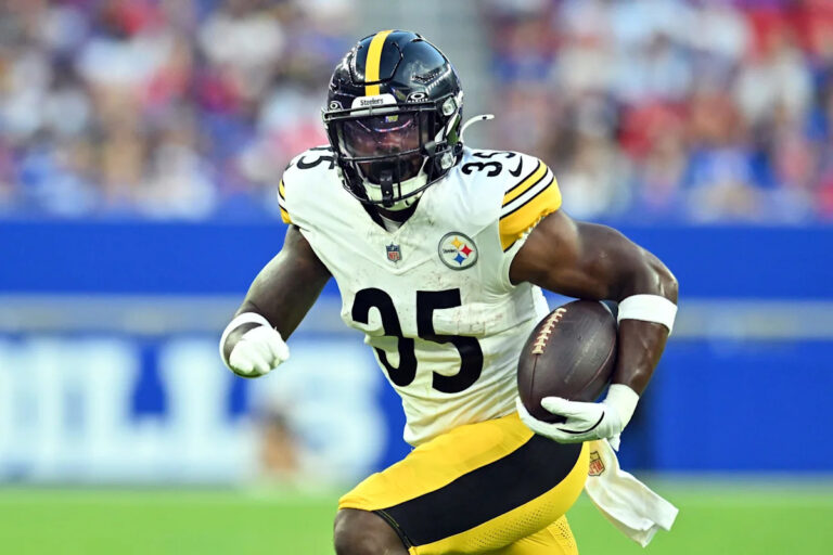 Steelers legendary QB wants to see 1 RB survive final roster cuts