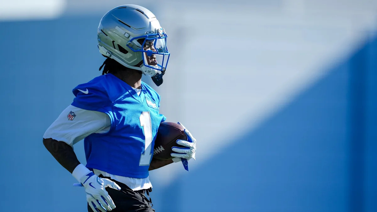 Jameson Williams out of practice with a minor shoulder injury