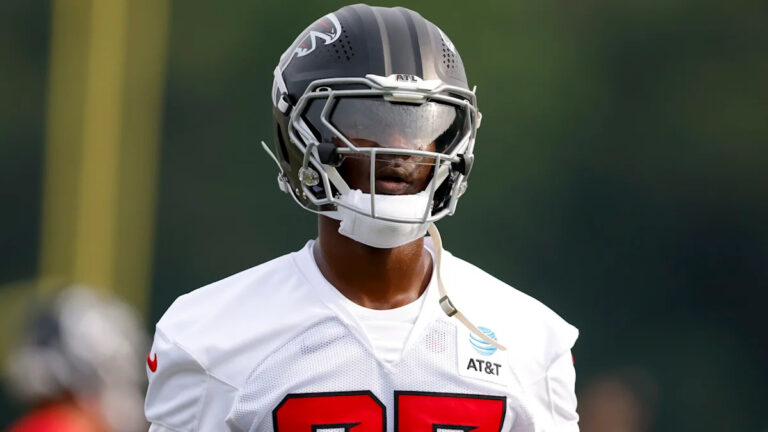 With suspension looming, Falcons list James Pearce Jr. as third-stringer