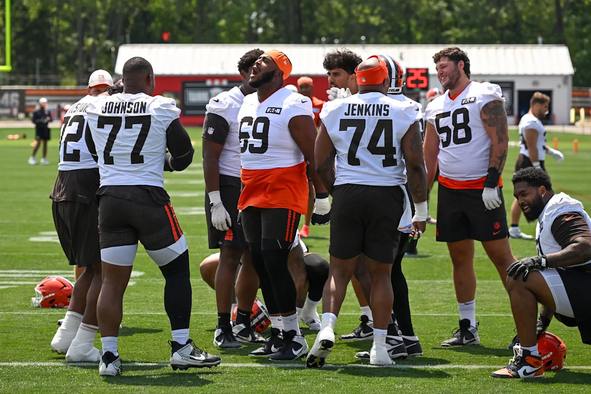 Following Dae’Quan Wright, entire Browns roster enters transfer portal