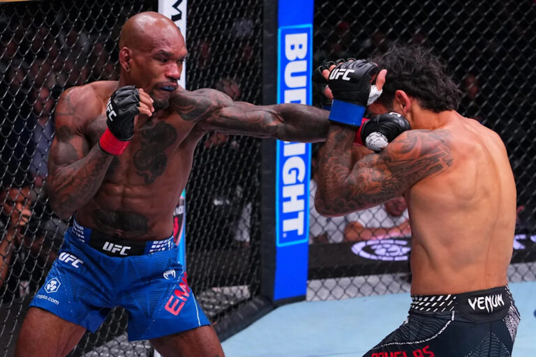 Highlights! Emmers Stops Douglas In Massive Upset KO