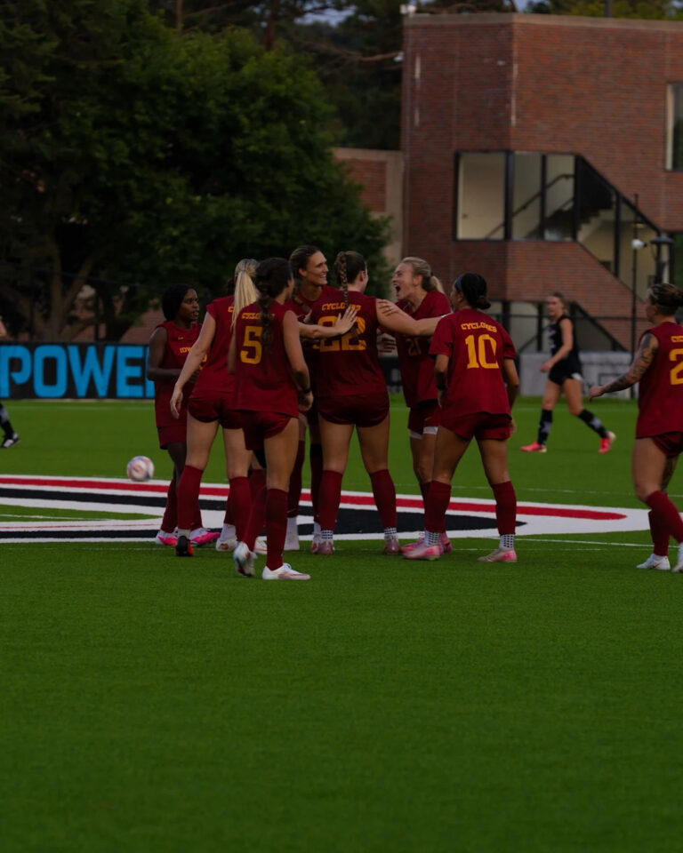 Cyclone Soccer defeats Omaha