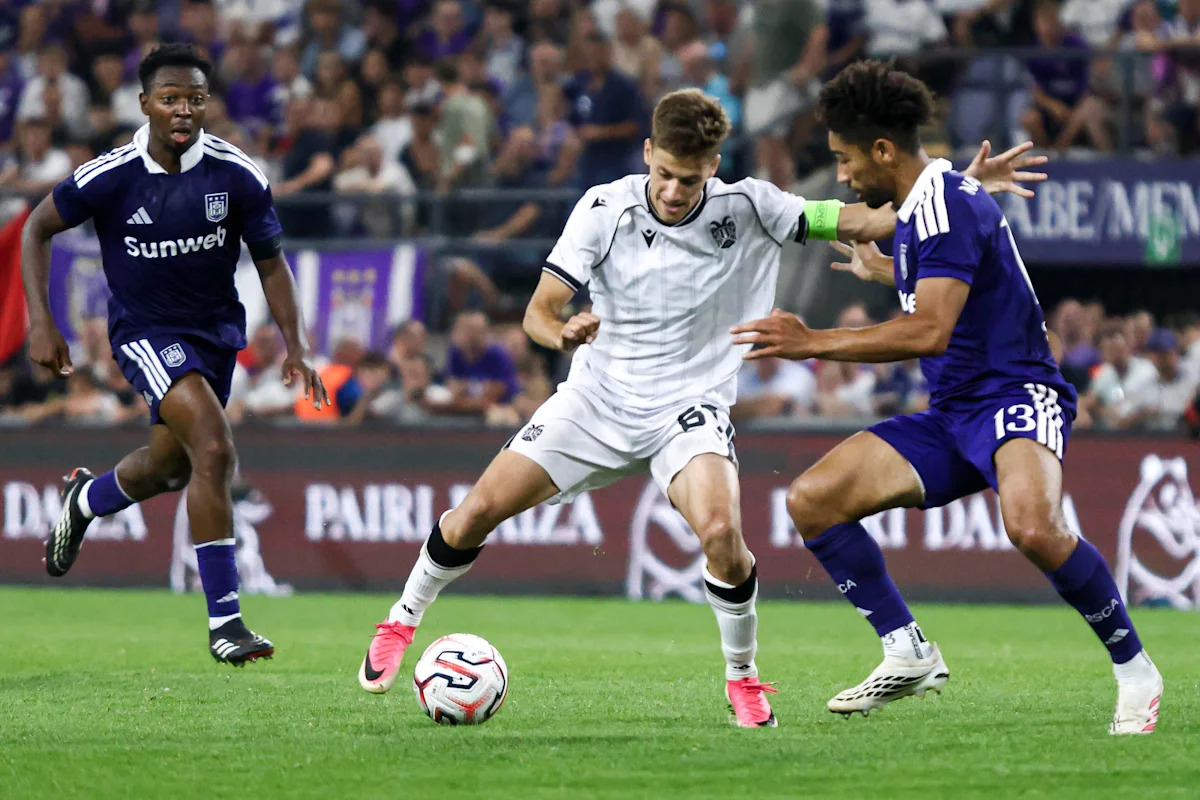 Sunday Morning Double-Whammy: BVB Set to Sign Joey Veerman and Giannis Konstantelias