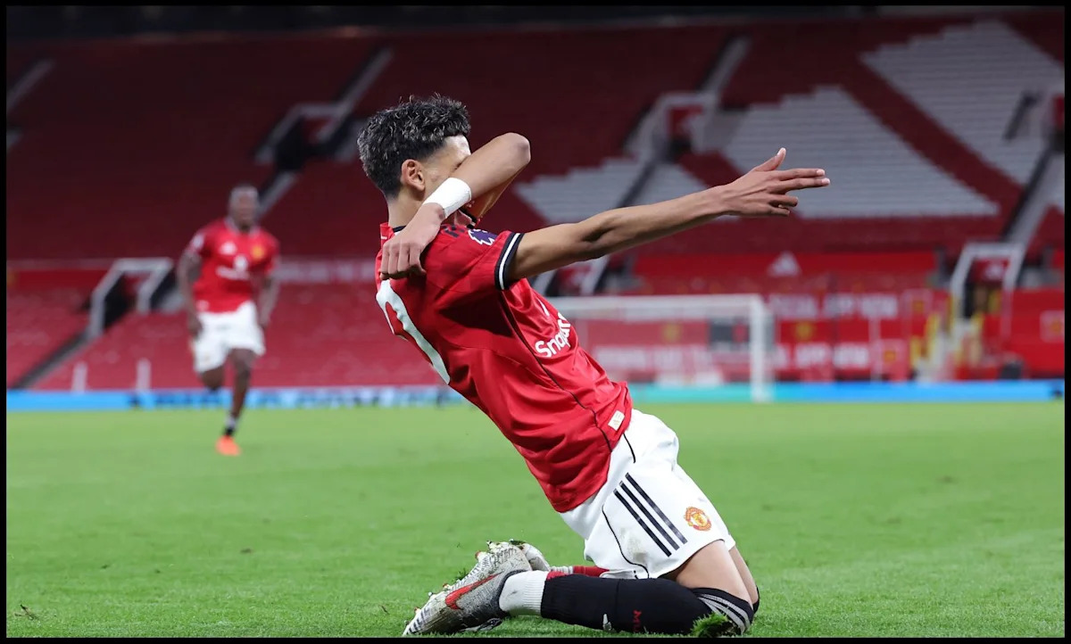 Video Man Utd supporters enthralled with ‘outrageous’ JJ Gabriel finish on Man Utd debut – (Video)