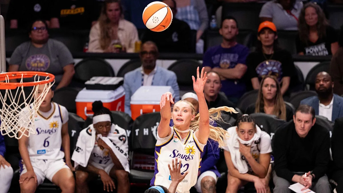 TST Images: Dream beat the Sparks, 78-71, at Cyrpto Arena