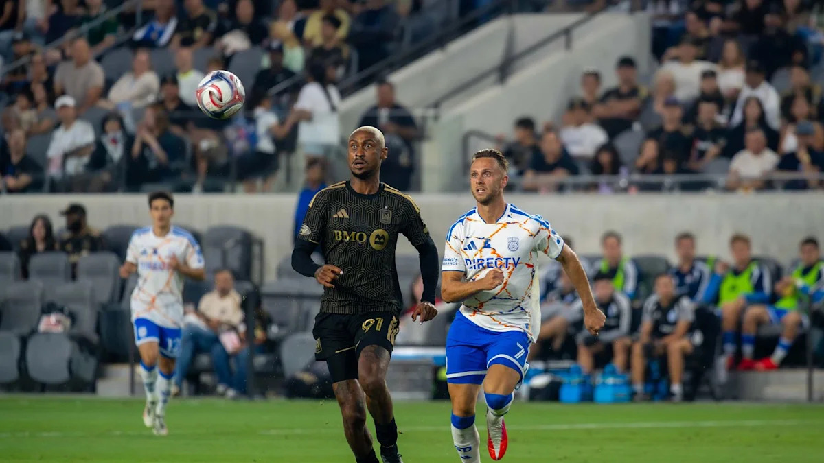Dreyer's late penalty sinks LAFC in shutout loss