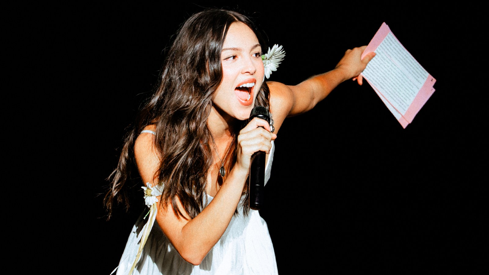Olivia Rodrigo’s Daisy Chain Fields Festival: See The Best Photos