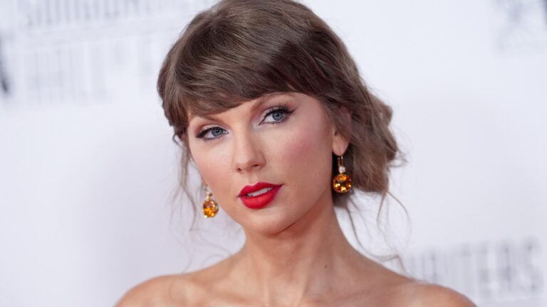 Taylor Swift to Be Inducted in Nashville Songwriters Hall of Fame