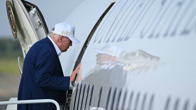 Trump Hid in an Airport Catering Cart Amid Iranian Threat: Report
