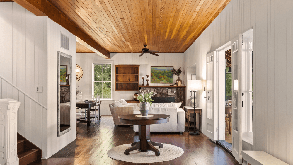 The ‘Sterling Point’ Muskoka Cottage Is Officially Available to Rent on Airbnb (EXCLUSIVE)