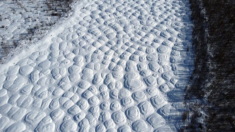 Arctic warming fuels 2 distinct climate regimes in Siberia that could wake up a methane 'sleeping giant'