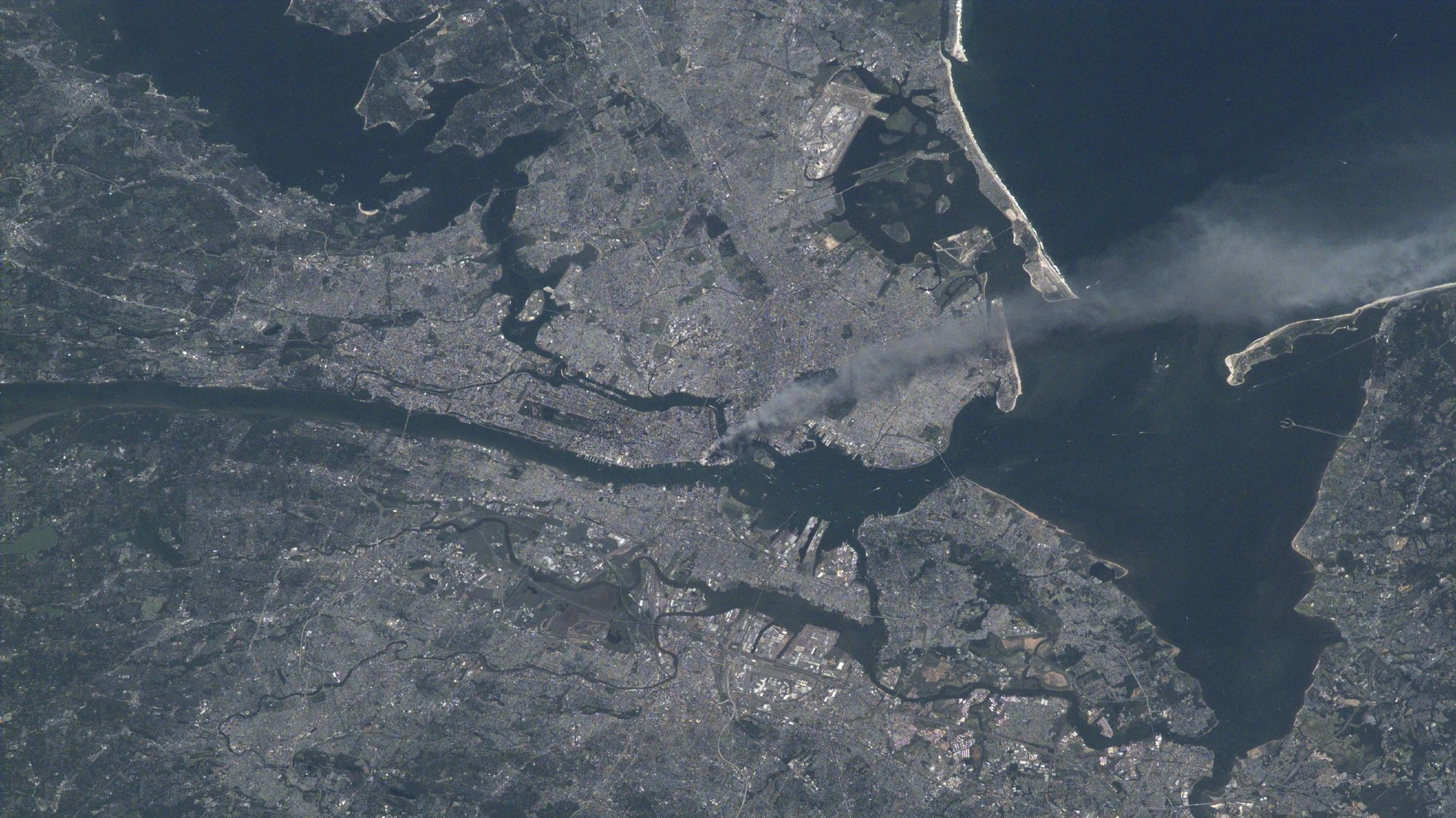 25 years ago, a NASA astronaut captured this haunting photo of the 9/11 attacks — Earth from space