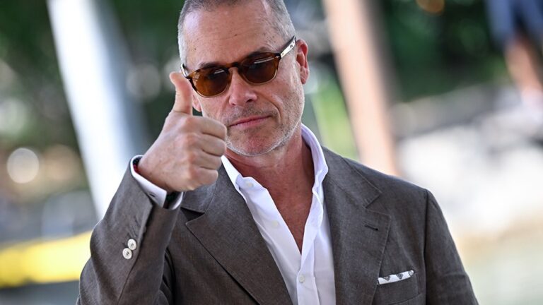 Rupert Murdoch ‘Is Very Happy’ Guy Pearce Is Playing Him in ‘Ink’; Actor Says Mogul’s Daughter Shared Praise