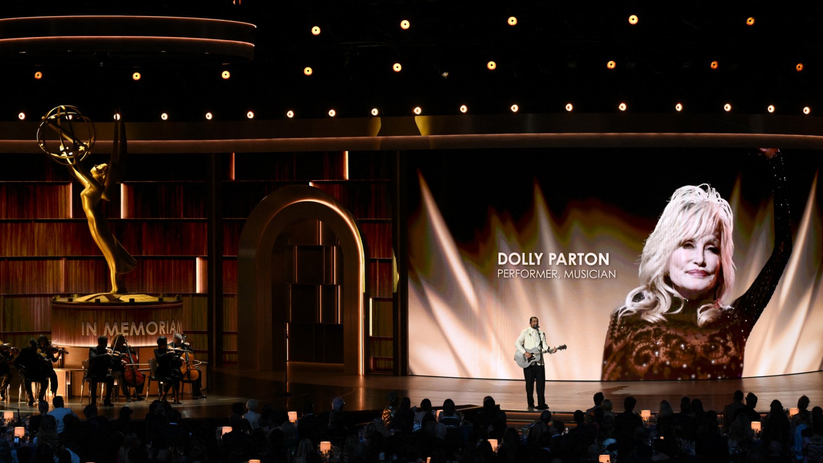 Catherine O’Hara, Rob Reiner, Hayden Panettiere, Tim Curry, James Van Der Beek, More Remembered at Emmys