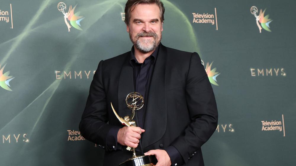 David Harbour Wins Emmy for Supporting Actor in Limited Series for ‘DTF: St. Louis’