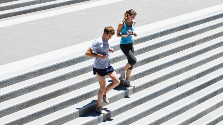You Can Mix Up Your Daily Steps And Still Lower Risk of Death, Research Shows