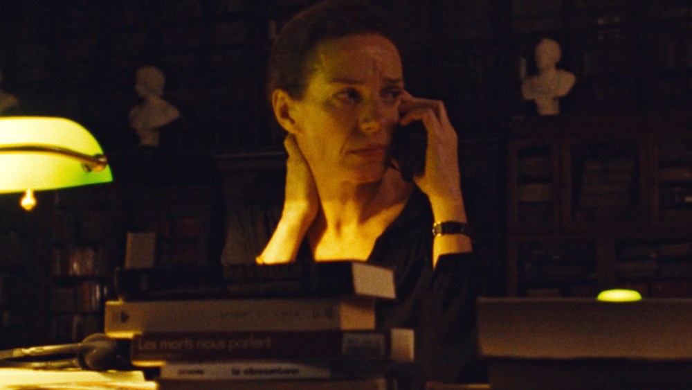 ‘Chronovisor’ Review: An Eerie, Fiendishly Clever Mystery for Lovers of Libraries and the Storied Smell of Old Books