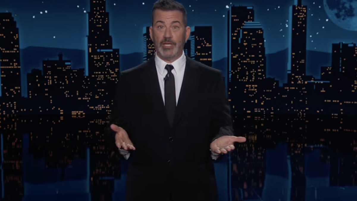 Jimmy Kimmel recaps Trumps summer with a montage of the weirdest things hes said