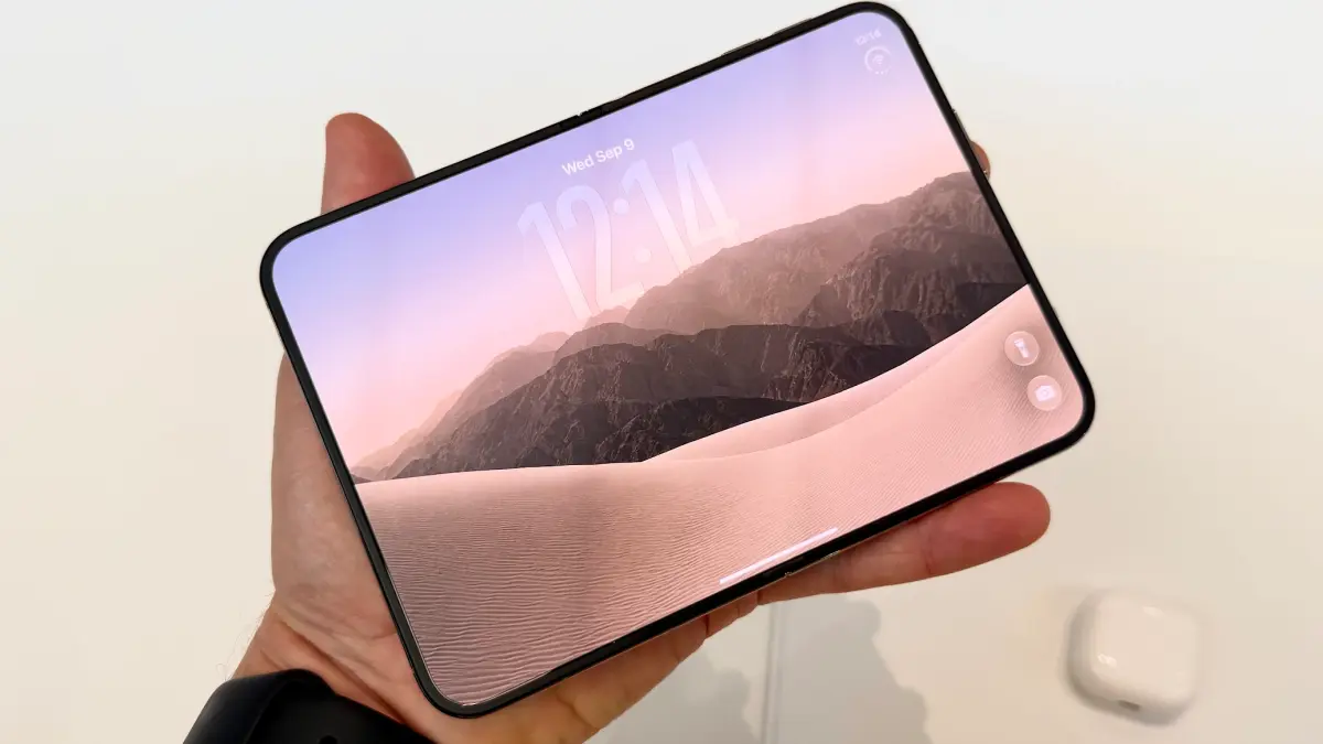 Apple iPhone Duo hands-on: This is one smooth foldable phone