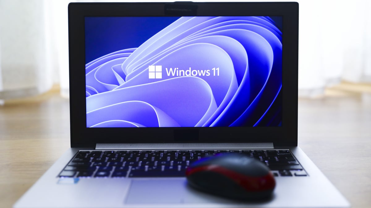 Windows 11 emergency update: Microsoft races to fix bugs