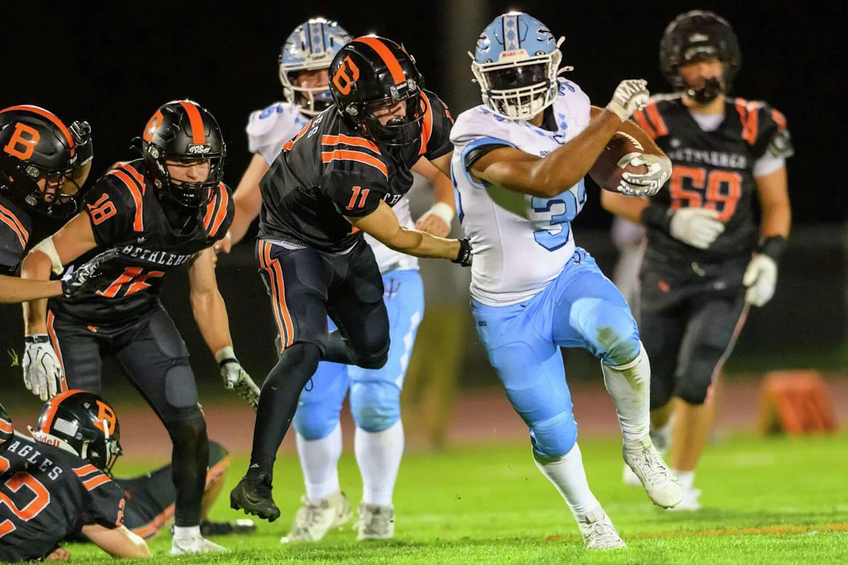 Columbia blanks Bethlehem 31-0 for second straight dominant win